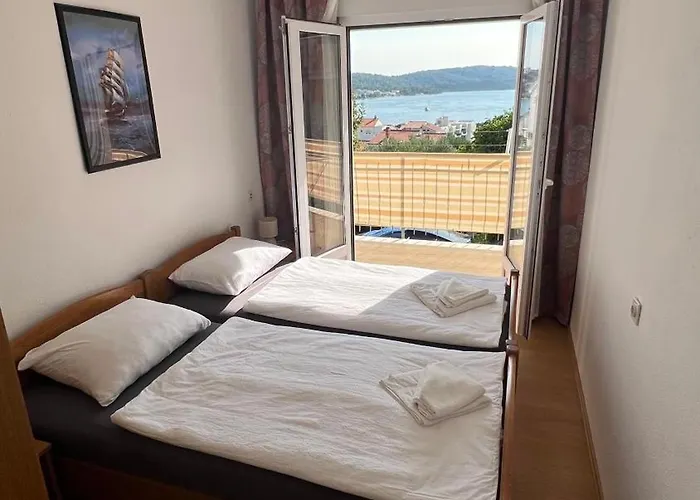 Half Of House To Rent - Family Zelenika