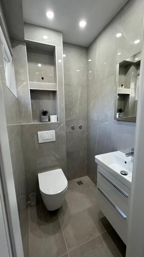 Half Of House To Rent - Family Zelenika Apartment