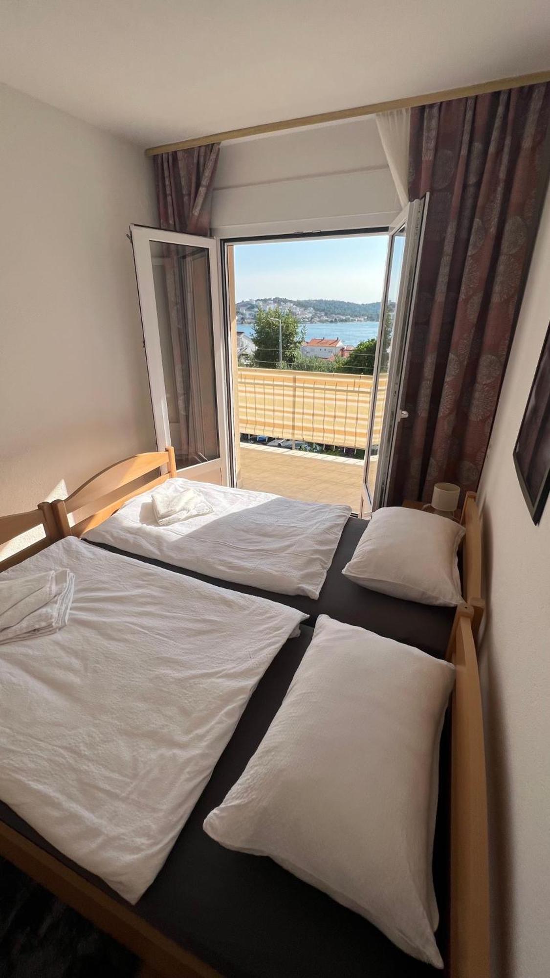Half Of House To Rent - Family Zelenika * Trogir